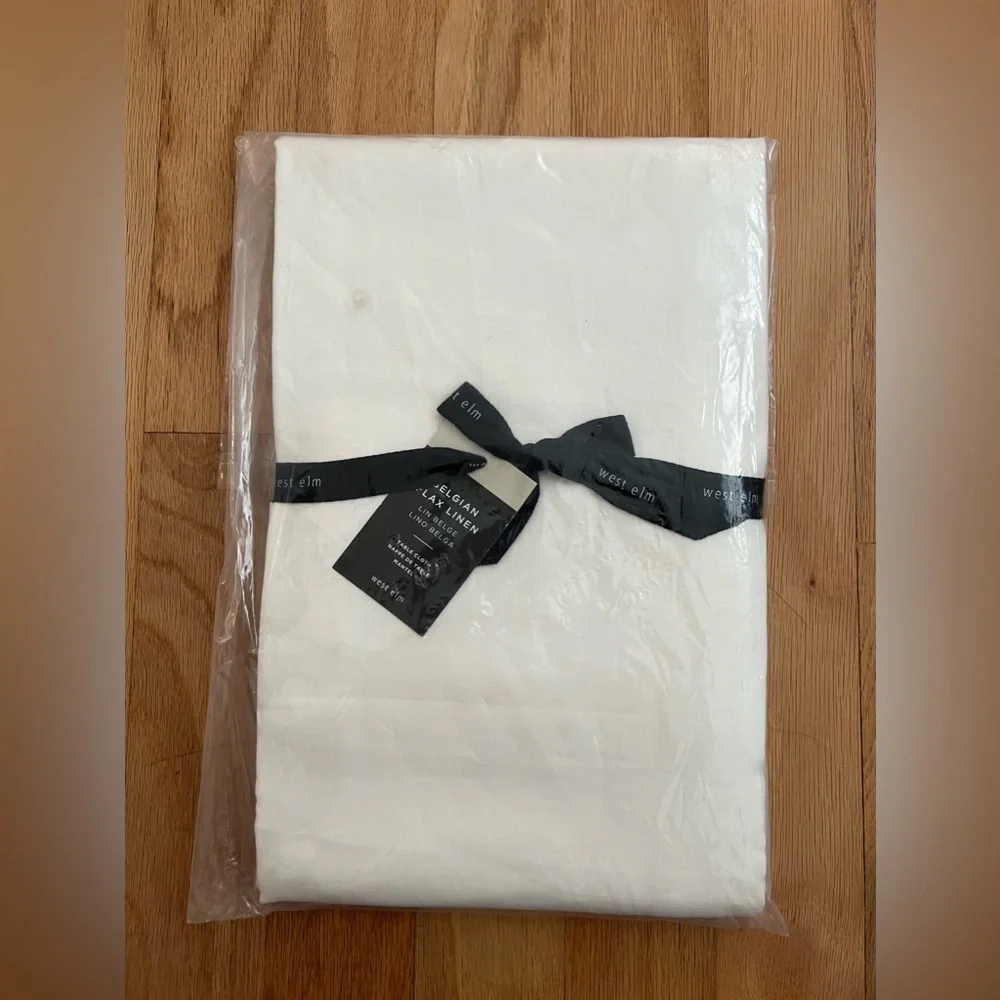 West Elm Belgian Linen Tablecloth Stone White